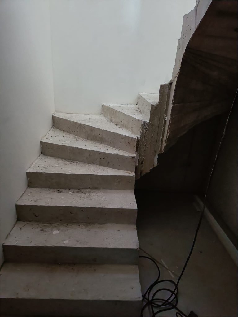 Treppe im Rohbau