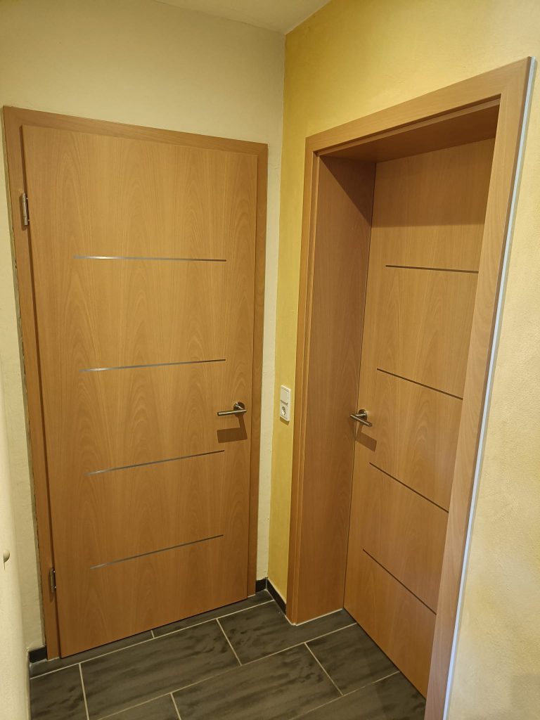 Moderne Holztüren