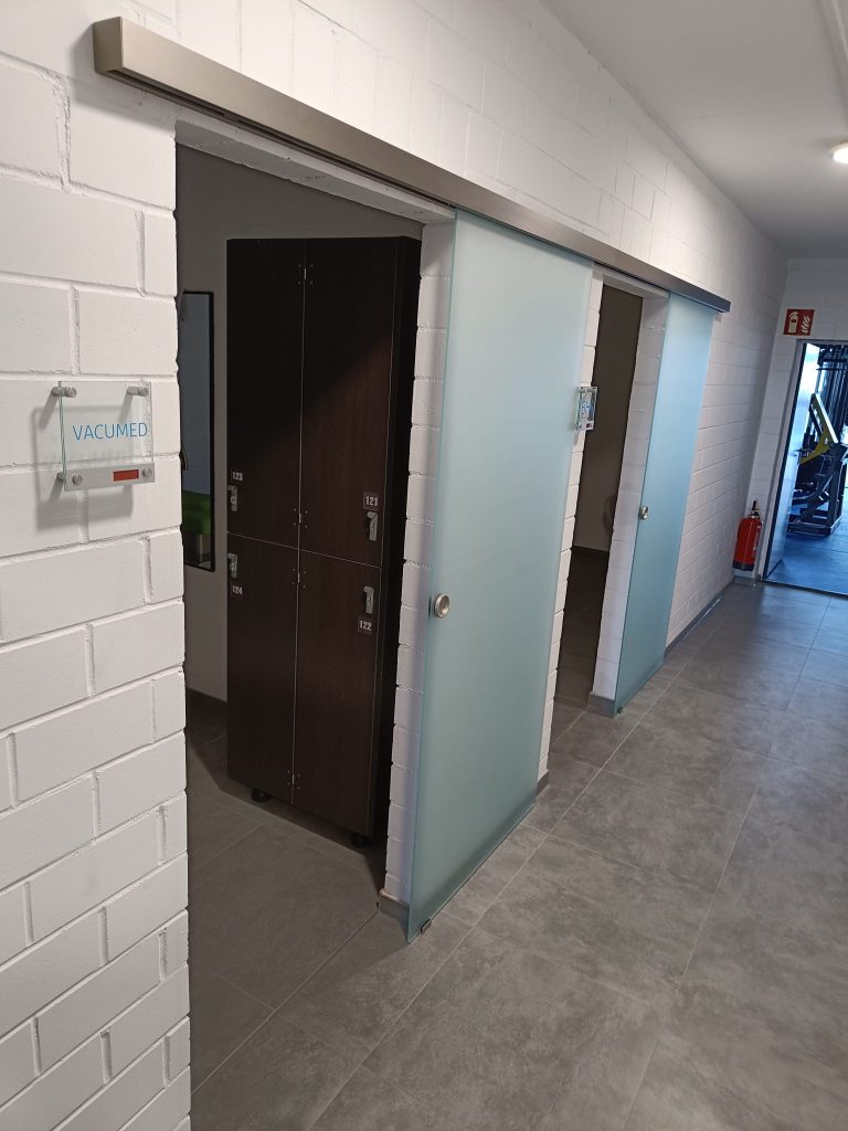 Moderne Schiebetüren aus Glas